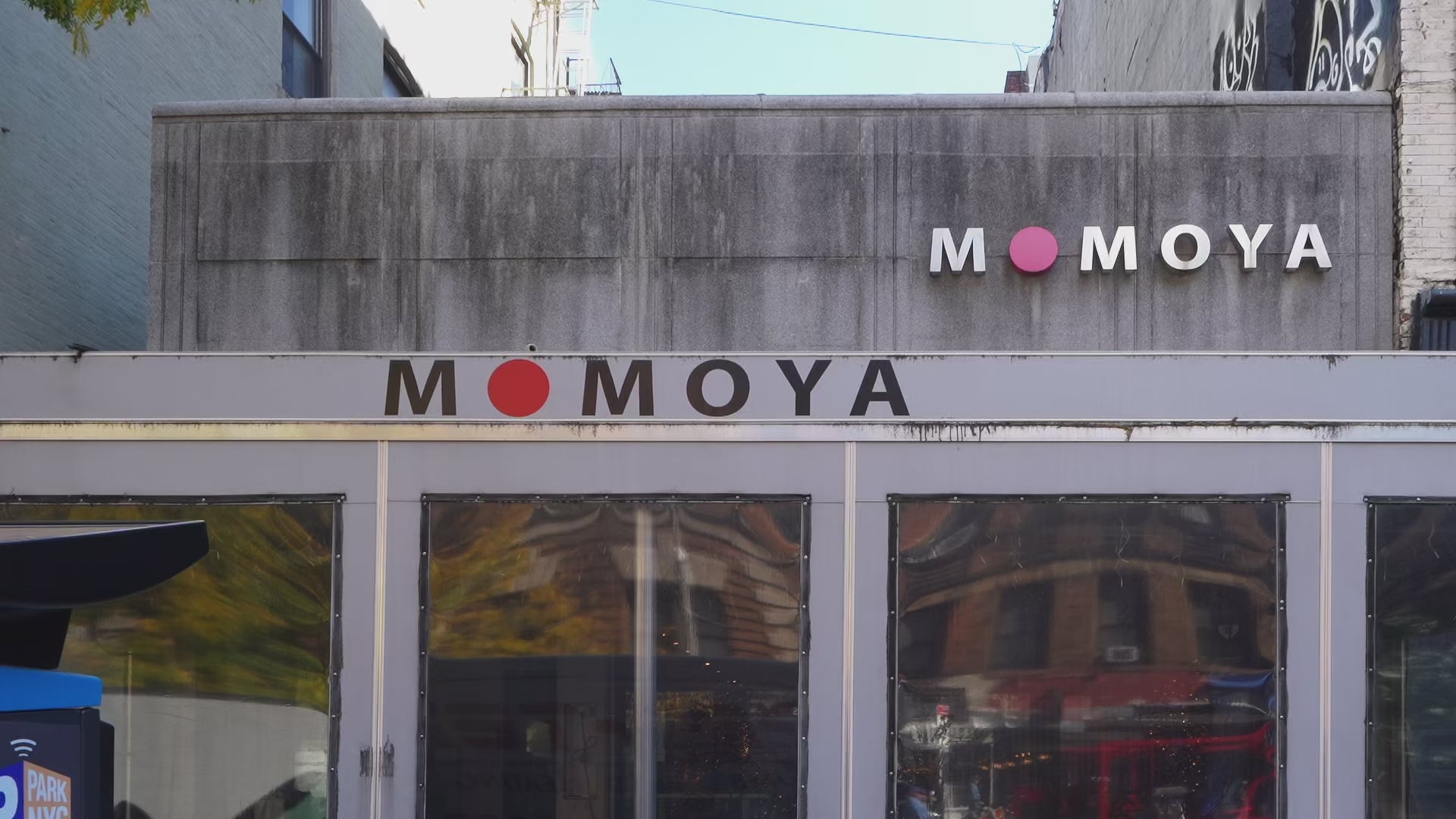 Video showing the exterior and interior of Momoya Upper West Side